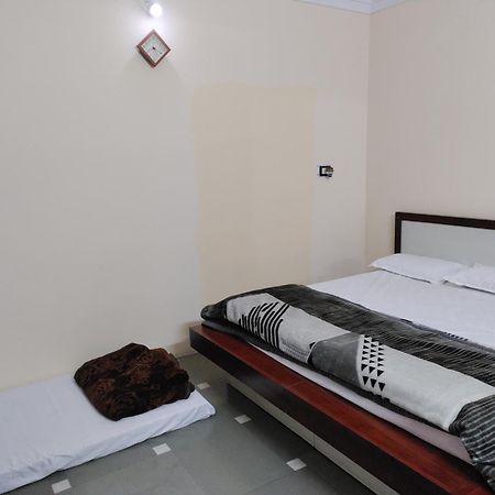 Ramashray Guest House Ujjain Εξωτερικό φωτογραφία